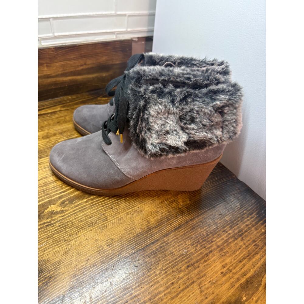 Cole Haan Gray Waterproof Fur Lined Wedges Size 8